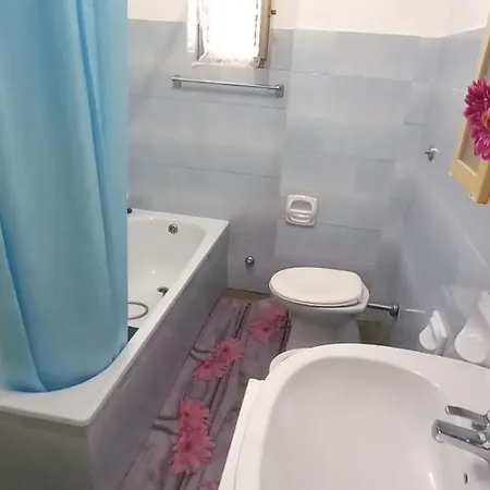 La Casetta Nel Giardino Дом отдыха *